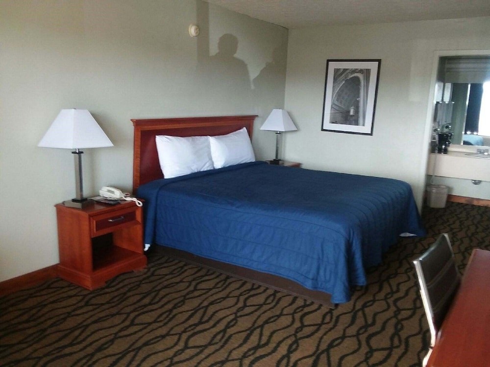 Springfield Inn TN - photo 7