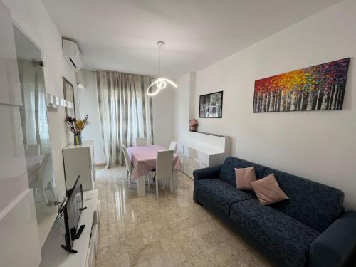 Casa Vittoria a due passi da Milano — 4-Star Luxury Hotel in Cesano Boscone, Italy