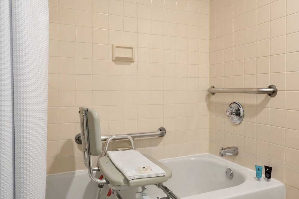 Crowne Plaza Englewood by IHG - photo 8