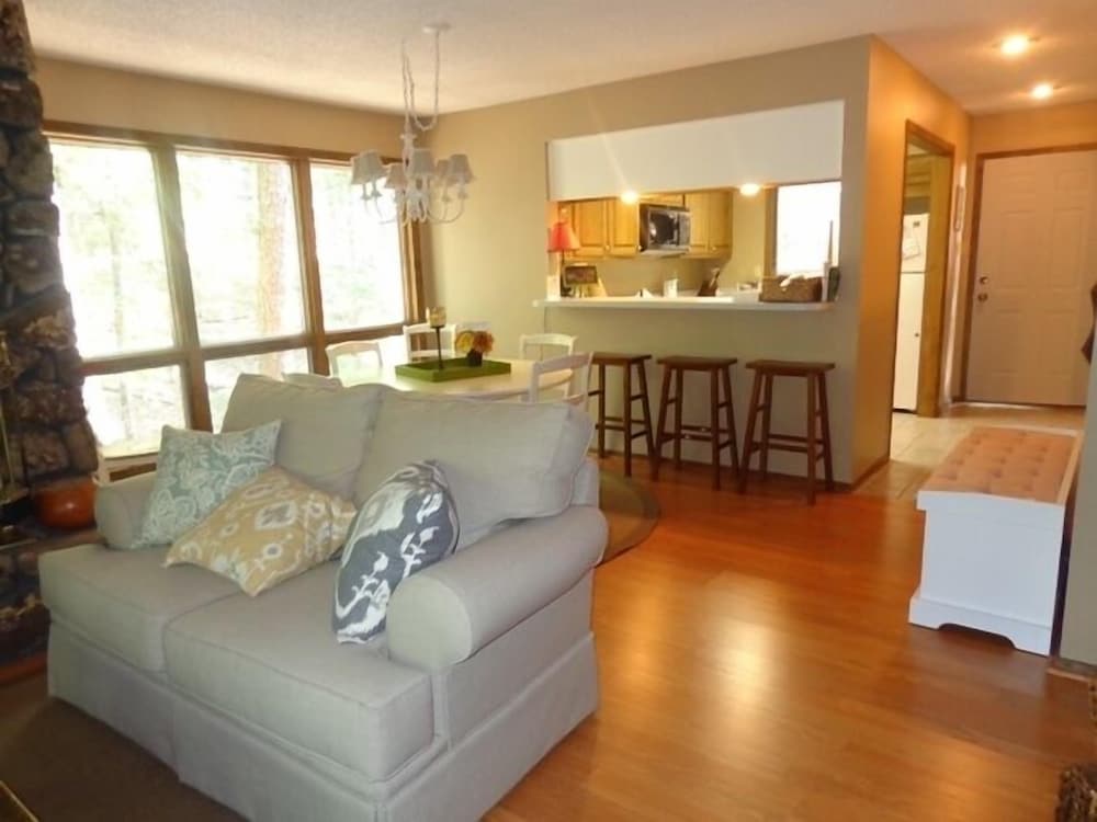 Mountain Harbor Resort and Spa - photo 42