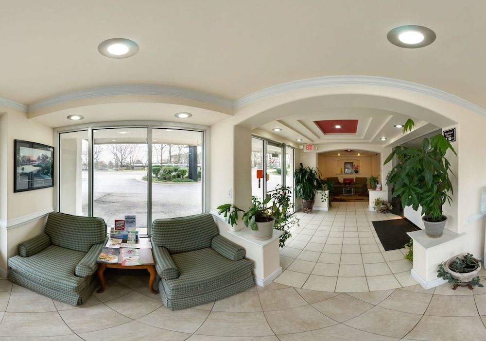 Econo Lodge Oyster Point - photo 23