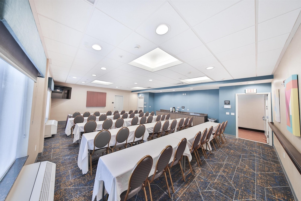 Hampton Inn & Suites Seattle Kent WA - photo 83