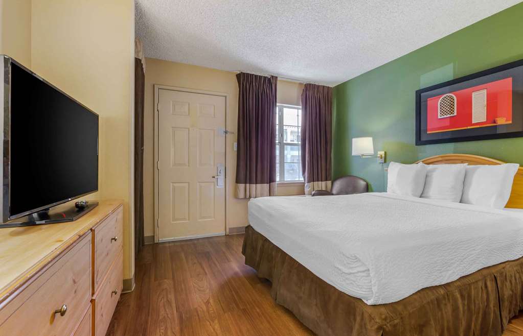Extended Stay America Suites Phoenix Scottsdale Old Town - photo 8