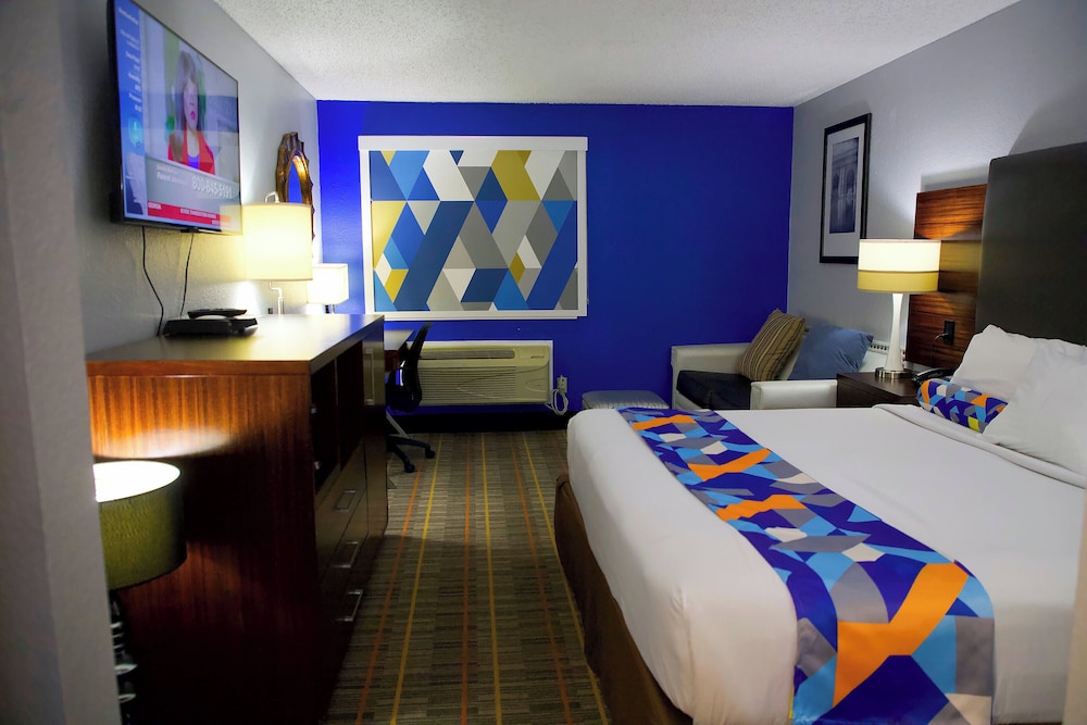 Super 8 by Wyndham Parsons - photo 8