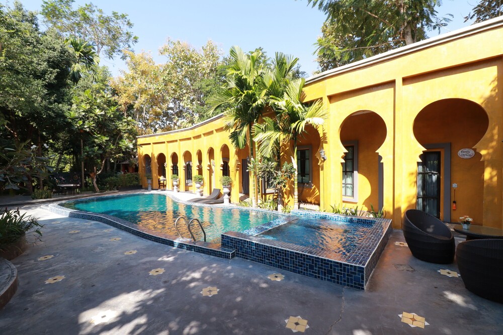 Capital O 469 At Nata Chiangmai Chic View in Chiang Mai, Thailand