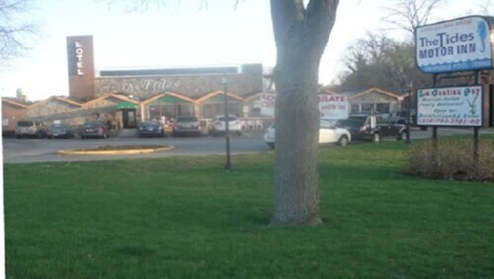 Tides Motor Inn at Stehli Beach - photo 24