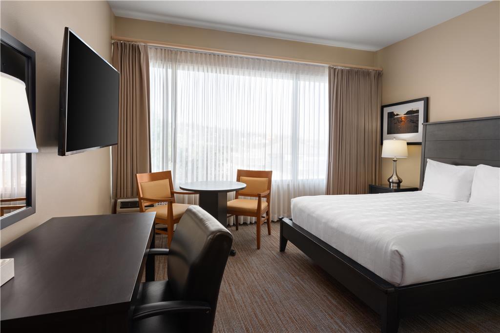 Best Western Plus Hood River Inn - photo 21