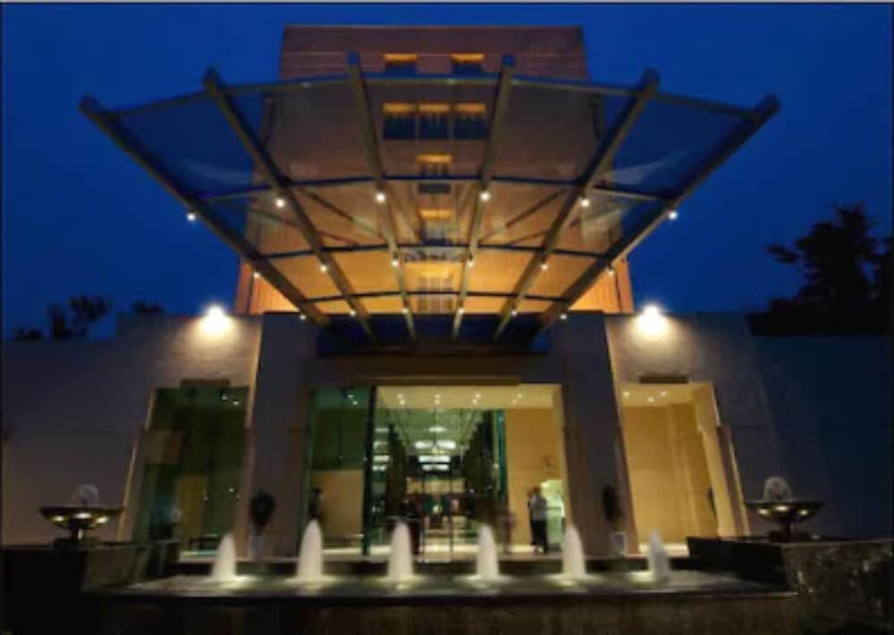 Blue Diamond IHCL SeleQtions in Pune, India