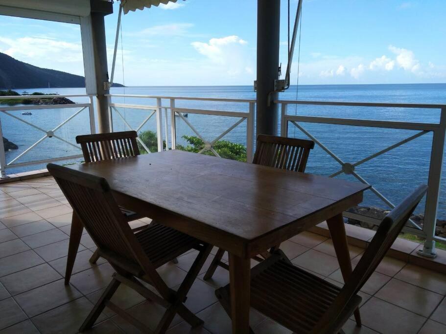 Bel Appartement Avec Piscine Face a la Mer — 4-Star Luxury Hotel in Gourbeyre, Guadeloupe