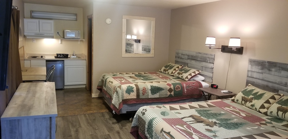 Carriage House Inn - photo 2