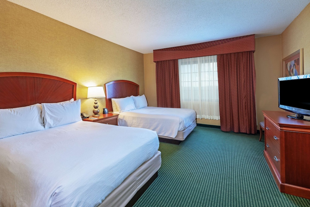 Embassy Suites by Hilton Greensboro Airport - photo 23