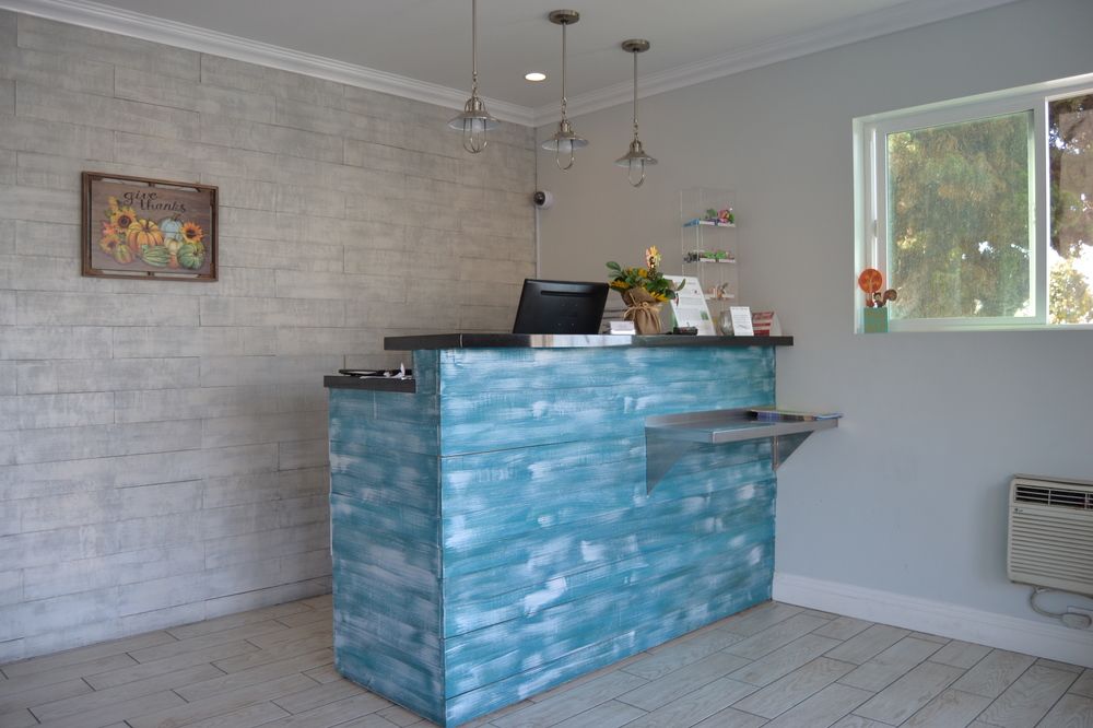 Marina Inn and Suites - photo 22