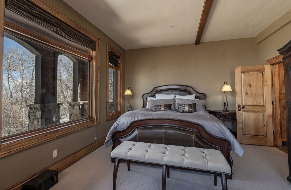 Abode in Deer Crest - photo 9
