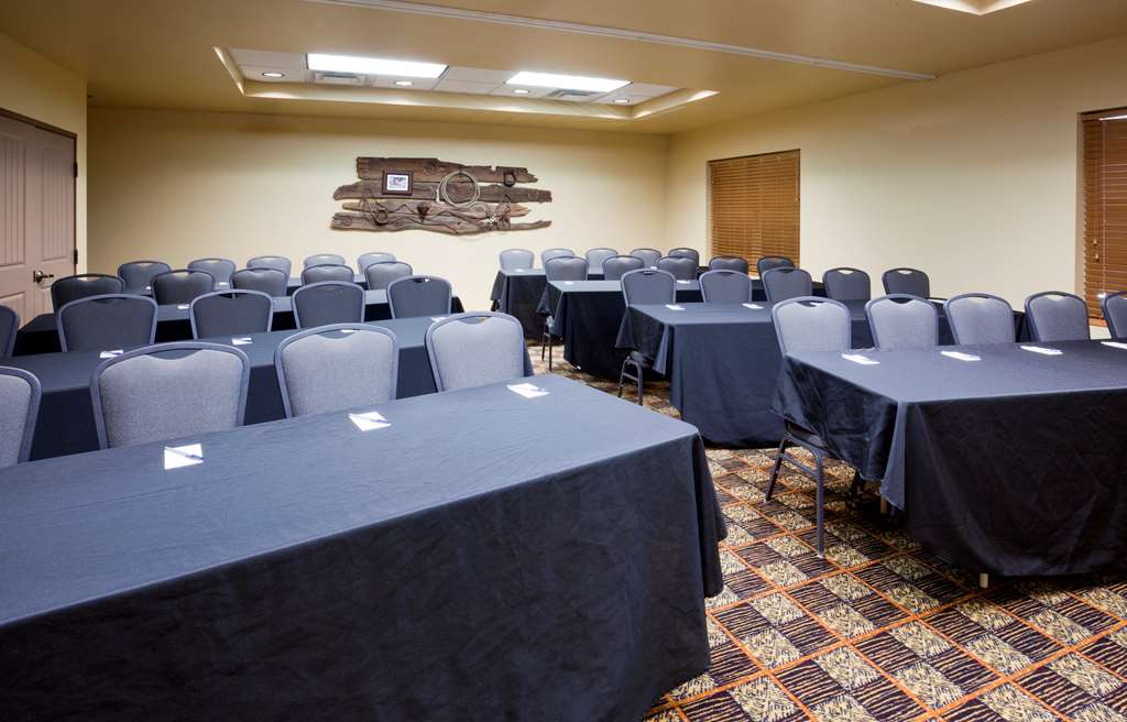 AmericInn by Wyndham Fargo Medical Center - photo 34
