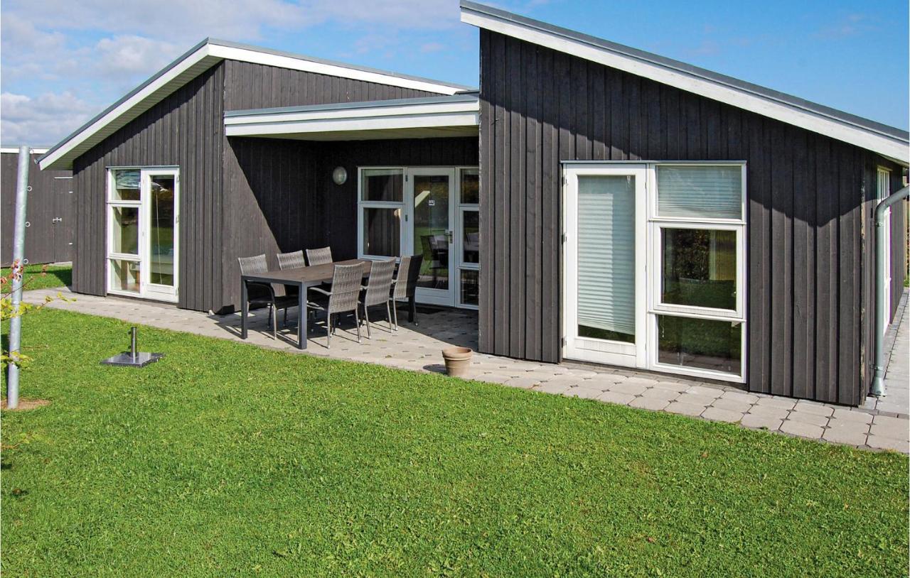 Holiday Home Flovt Havevej Vi — 5-Star Luxury Hotel in Haderslev, Denmark