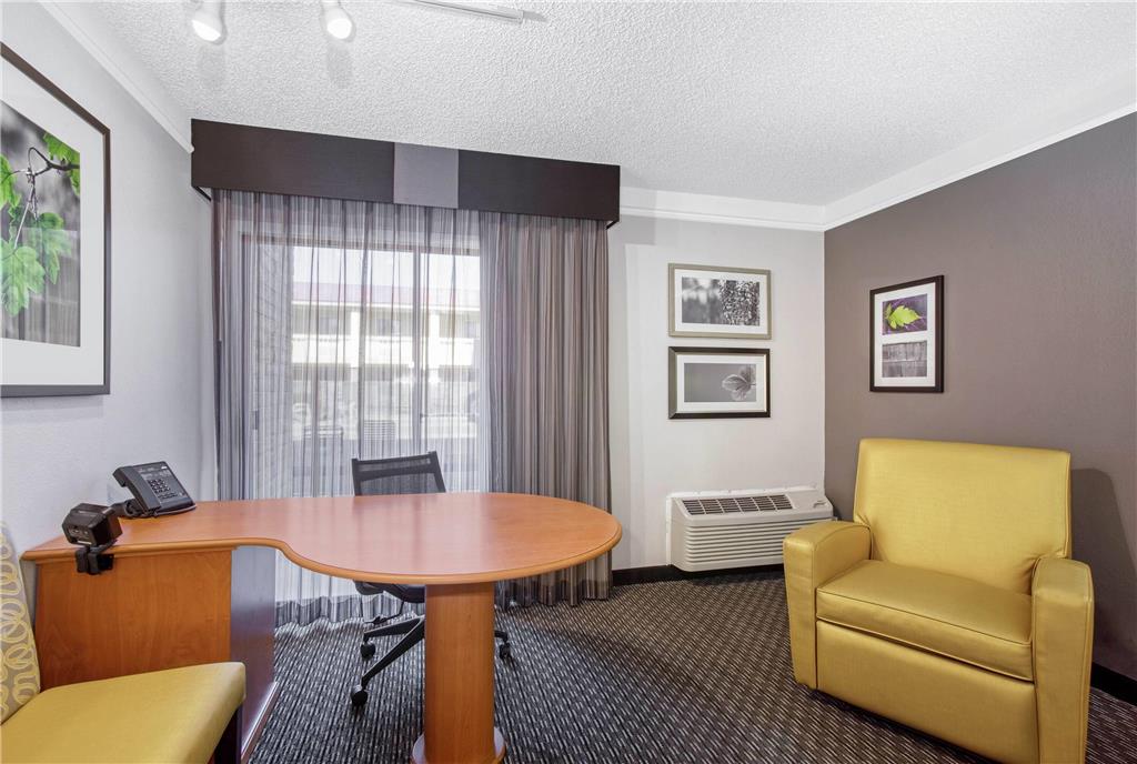 La Quinta Inn by Wyndham Tucson East - photo 14