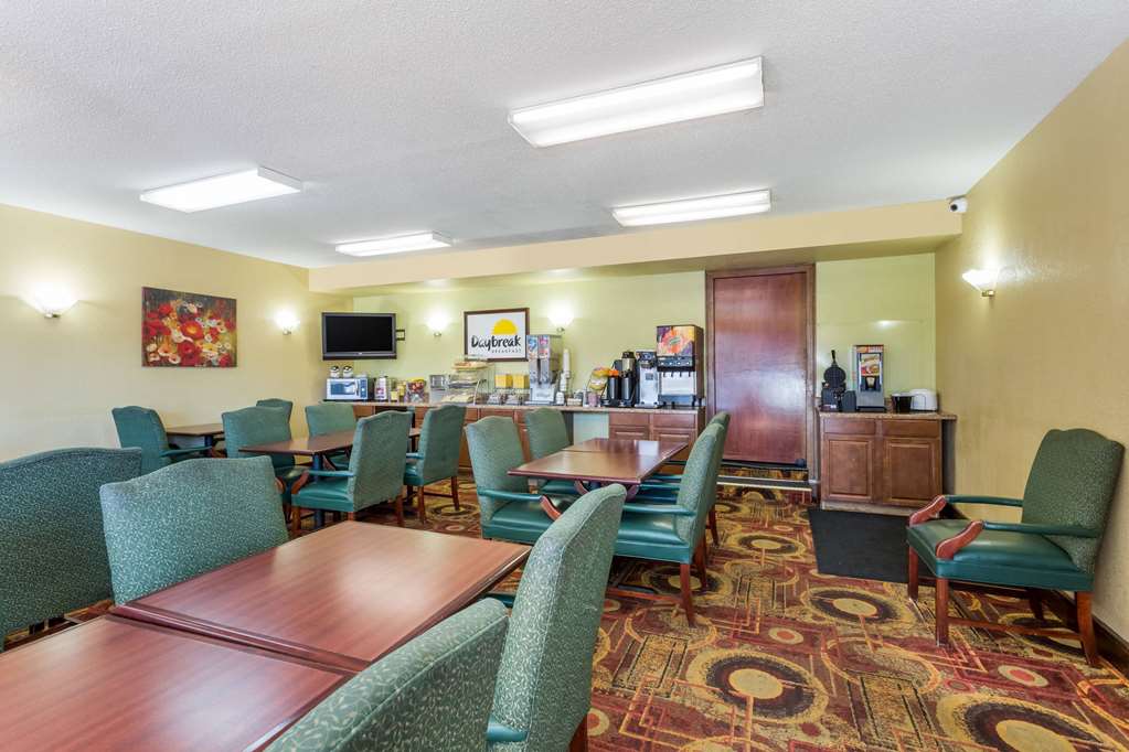 Days Inn & Suites by Wyndham Rocky Mount Golden East - photo 59