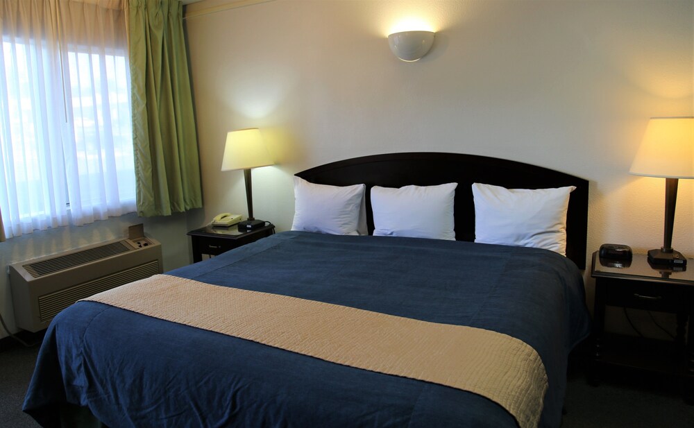 Idaho Inn - photo 6