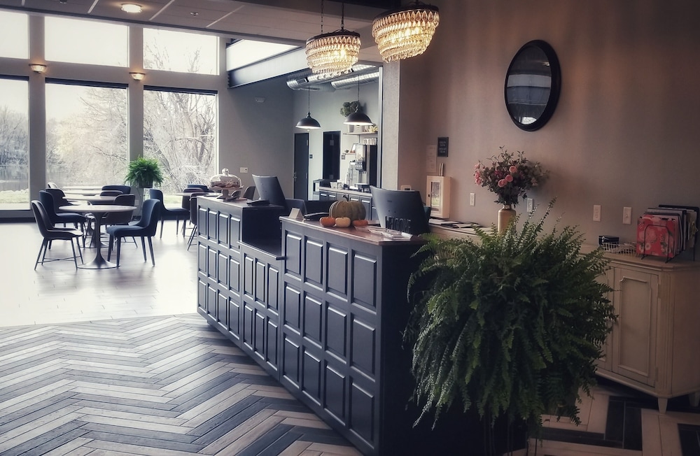 Waterfront Hotel — hotel in Prairie Du Chien