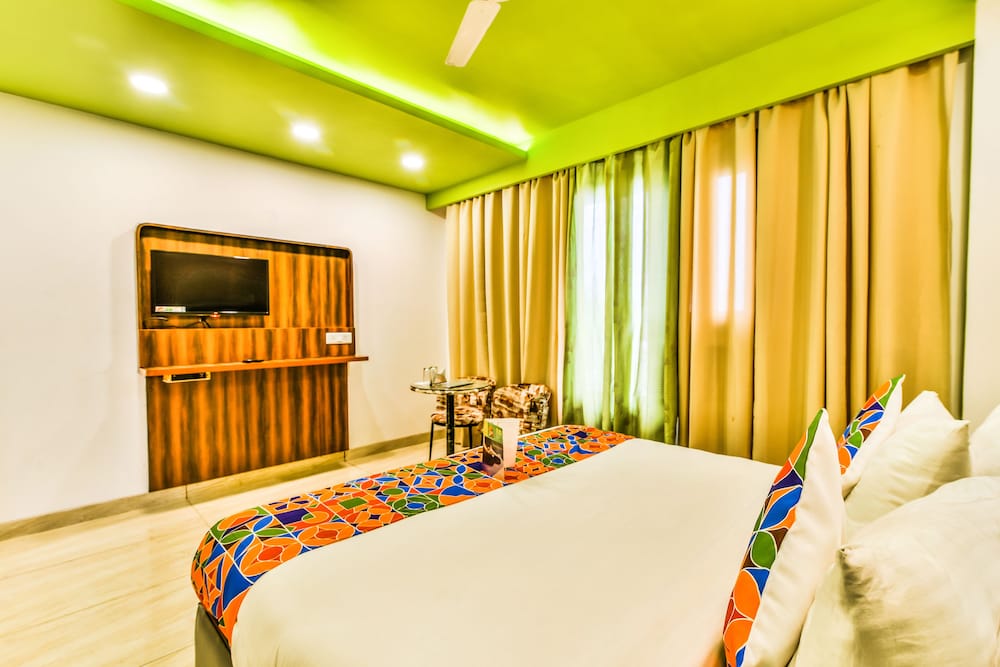 FabHotel Jass Hospitality Sector 43