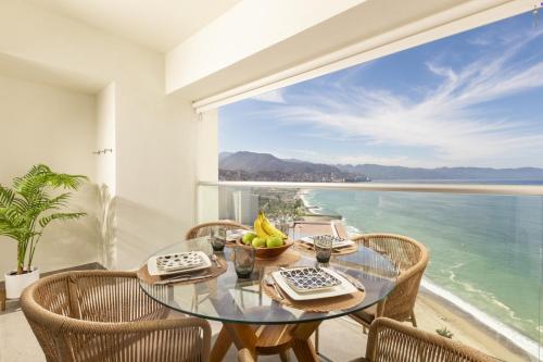 Harbor NT1609 by Moikkarentals — 4-Star Luxury Hotel in Puerto Vallarta, Mexico