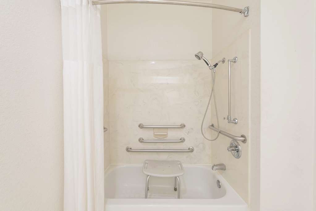 Americas Best Value Inn & Suites Ft. Worth S - photo 12