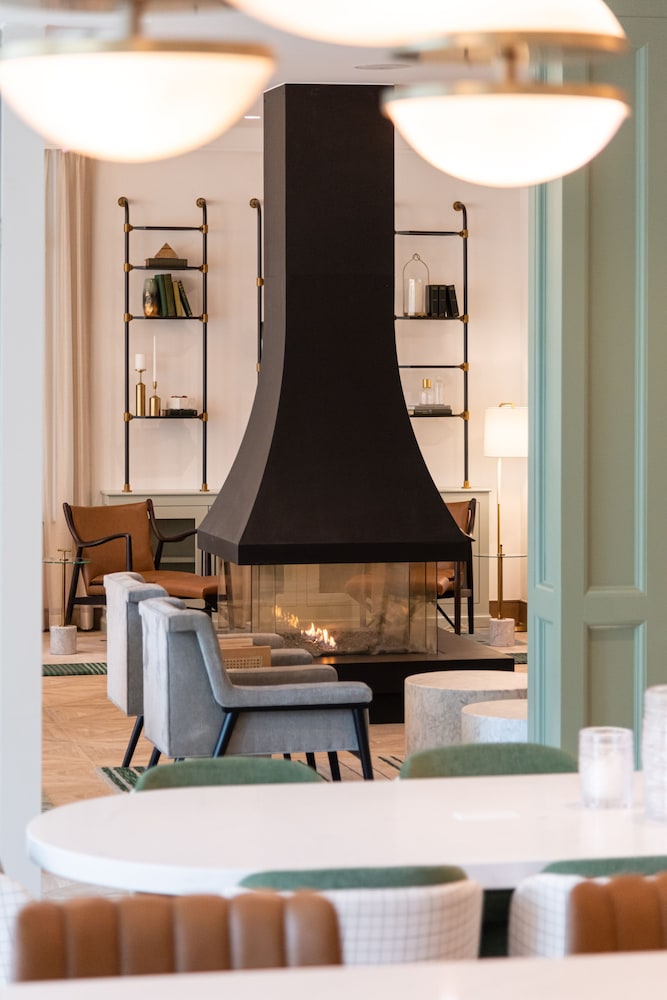 Six South St Hotel - photo 11