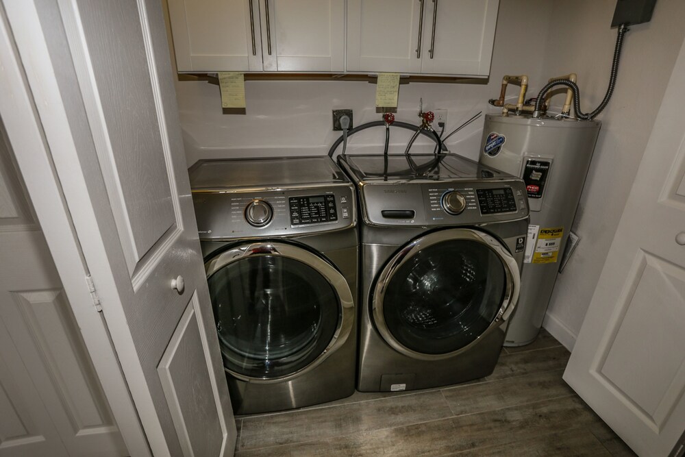 44 Fairview Blvd - photo 9