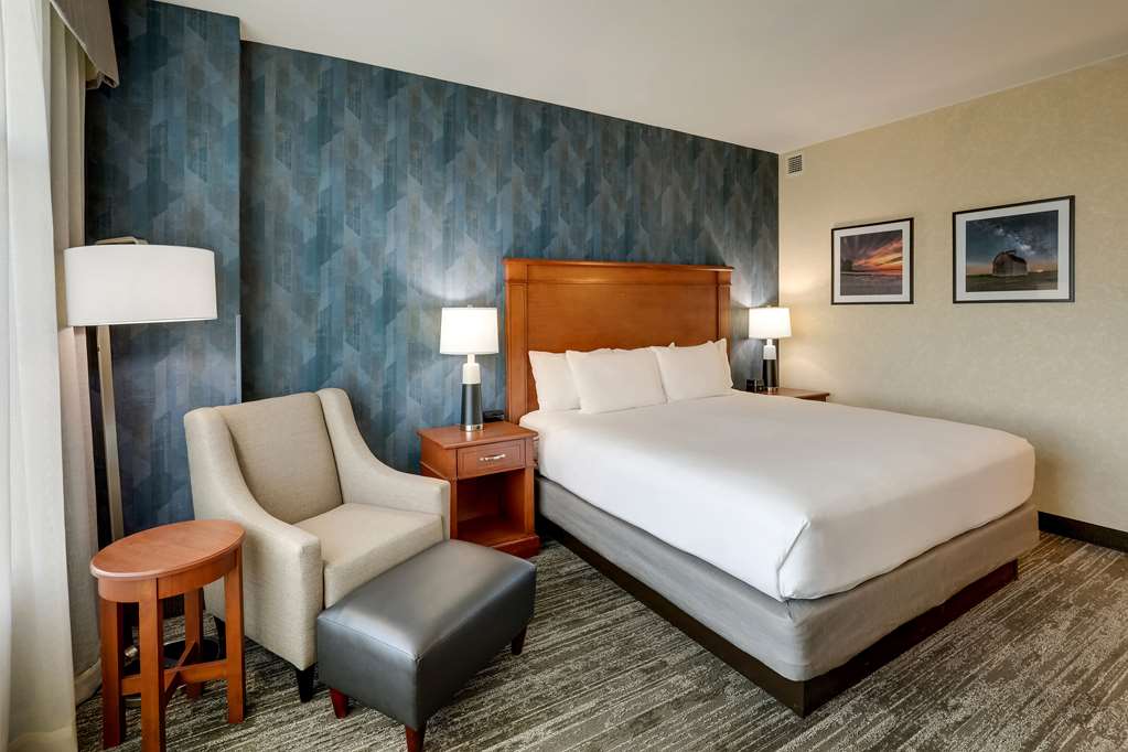 Drury Plaza Hotel Mt. Vernon - photo 31