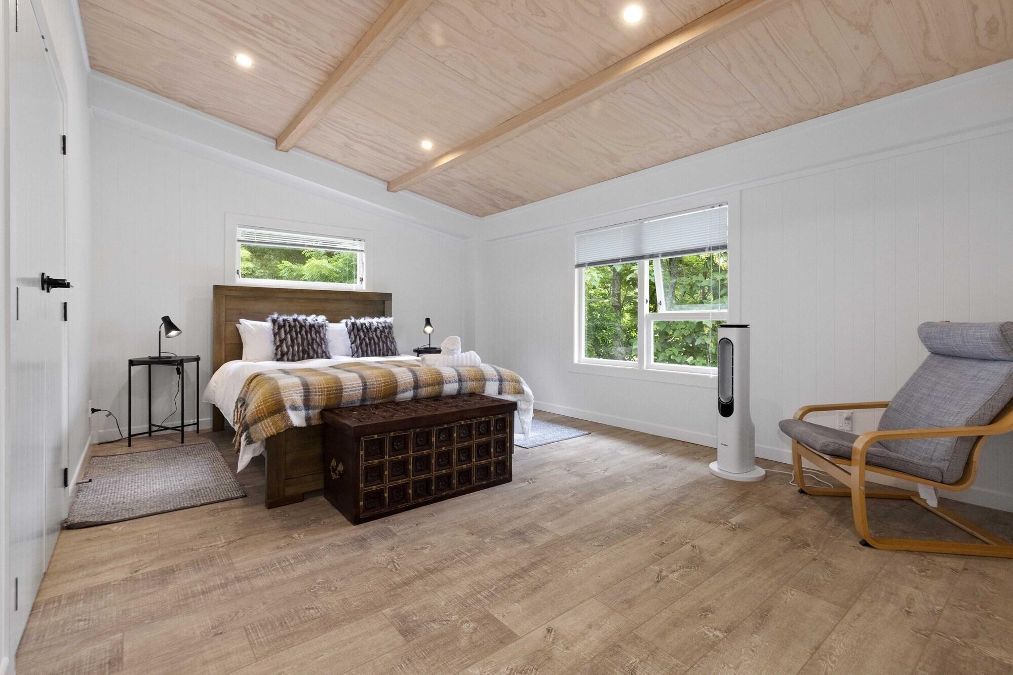Raglan Country Lodge — 4-Star Luxury Hotel in Raglan, New Zealand