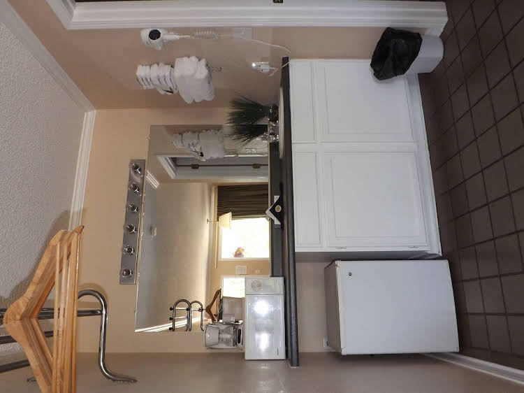 Oak Grove Inn - photo 5