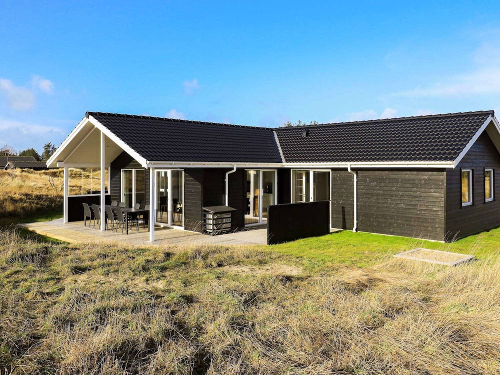 Luxury Seaside Retreat in Tornby By Traum — 4-Star Luxury Hotel in Hirtshals, Denmark