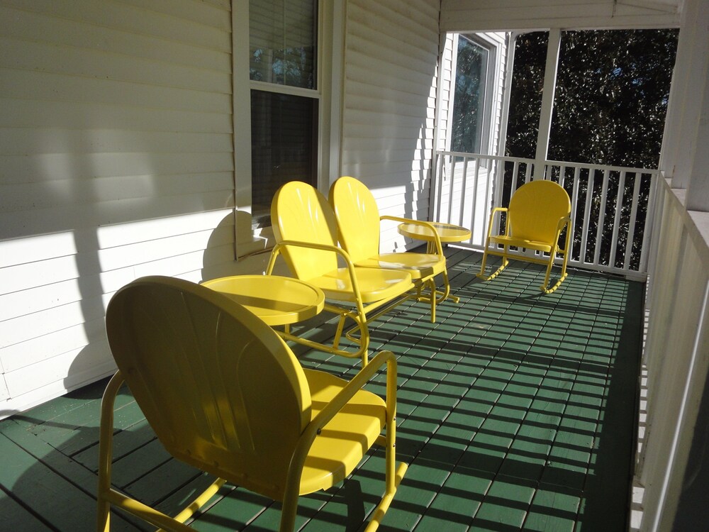 Lake Allatoona Inn - photo 22