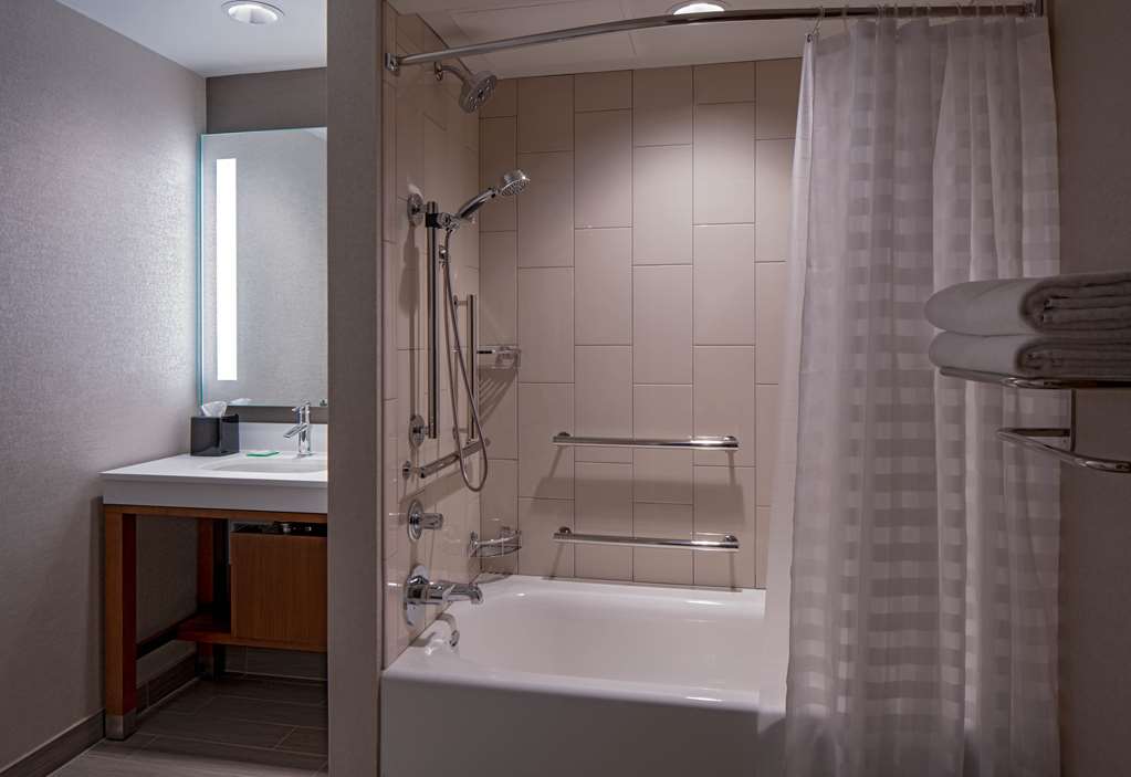 Hyatt Place Indianapolis Downtown - photo 30