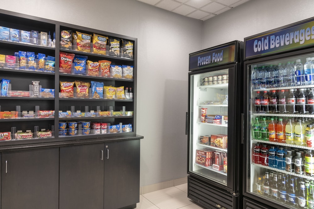 Holiday Inn Express Hotels & Suites Columbus Polaris Parkway by IHG - photo 34