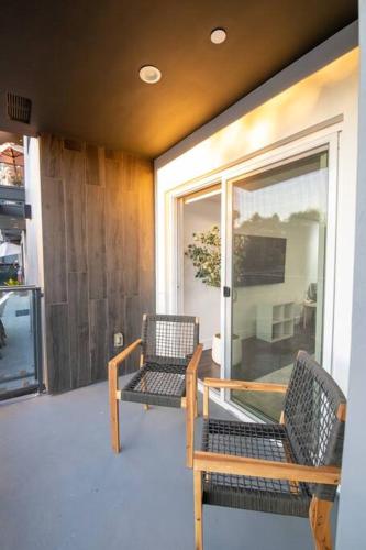 Luxury 2Bed 2Bath Apt in West Hollywood w Rooftop — 4-Star Luxury Hotel in Los Angeles, United States
