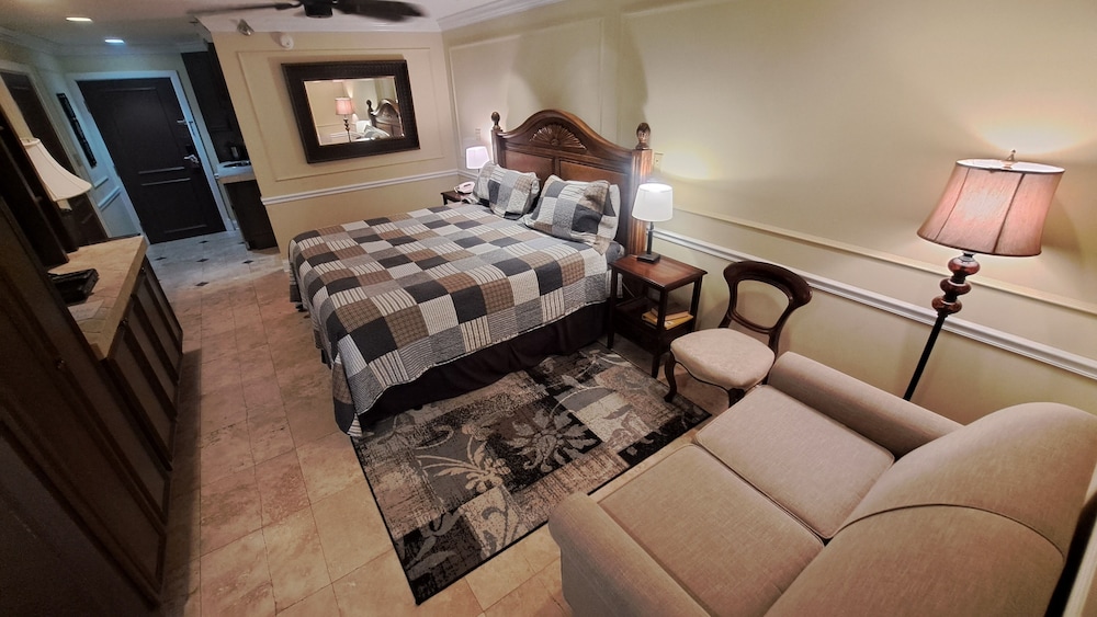 Saint Simons Inn by the Lighthouse - photo 42
