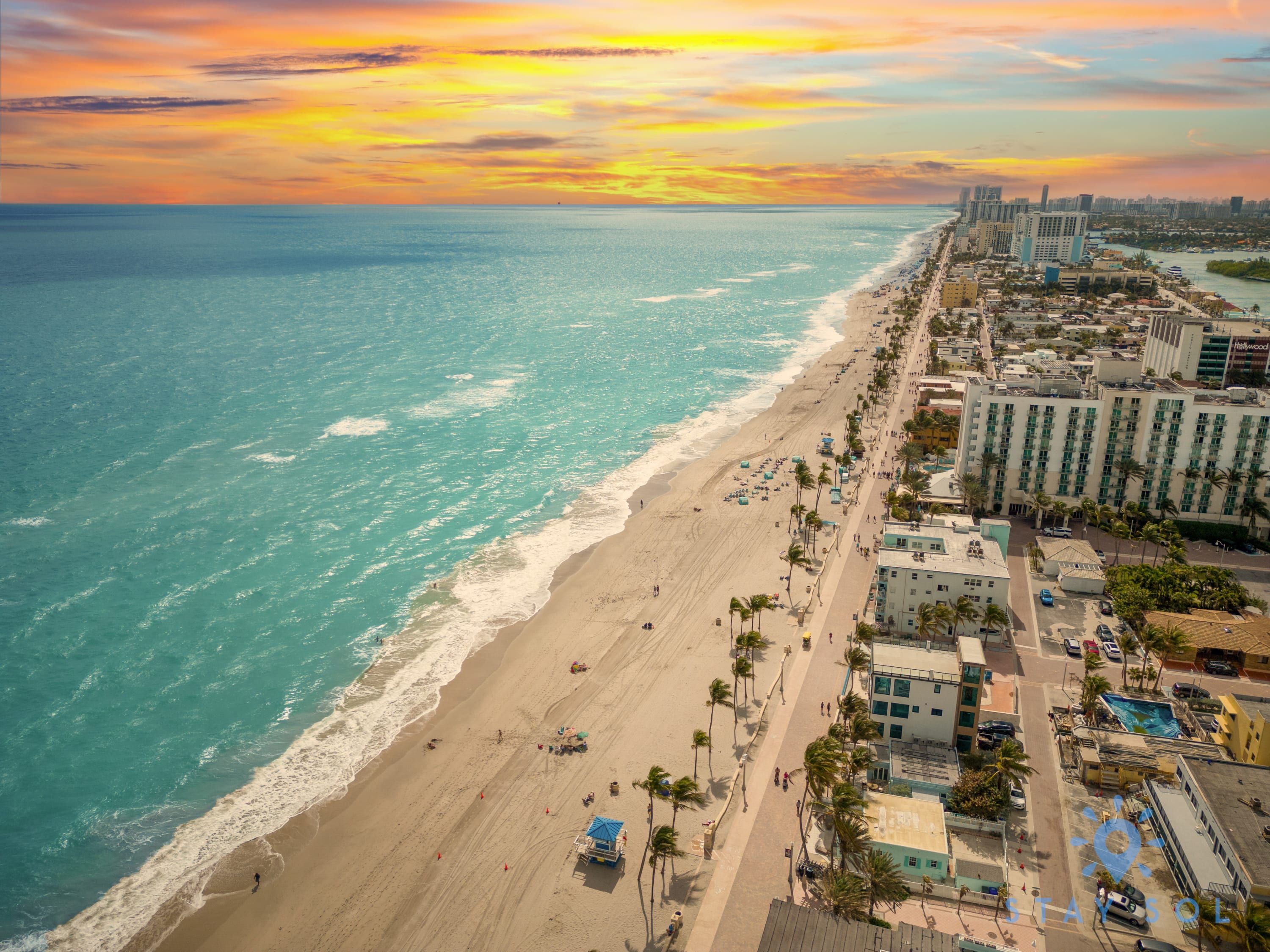 Beach Paradise Family Friendly Free Parking — 4-Star Luxury Hotel in Hollywood, United States