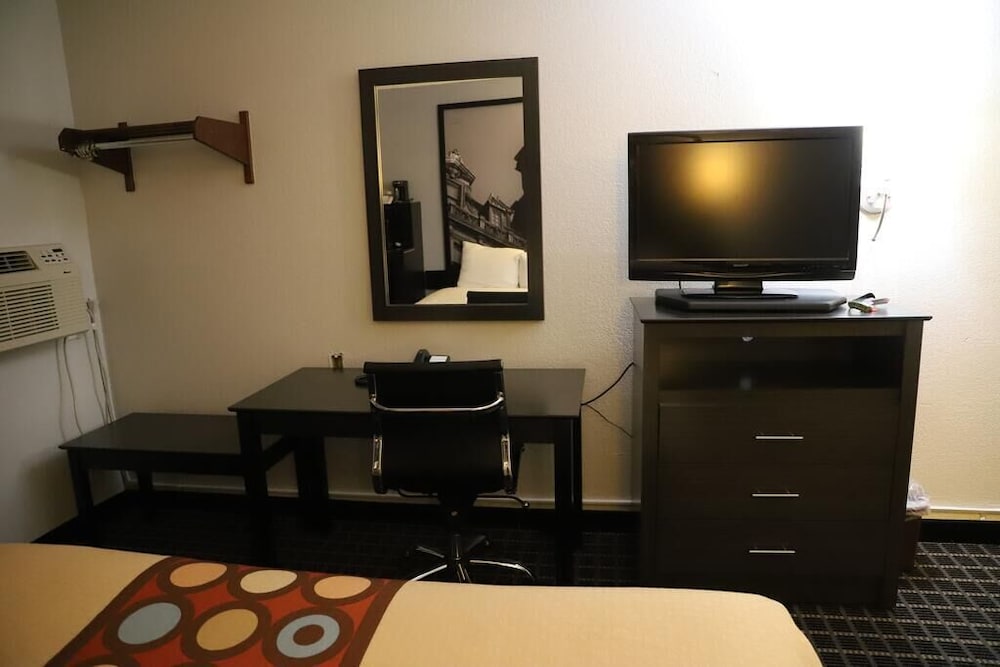 Super 8 by Wyndham Richmond Airport VA - photo 15
