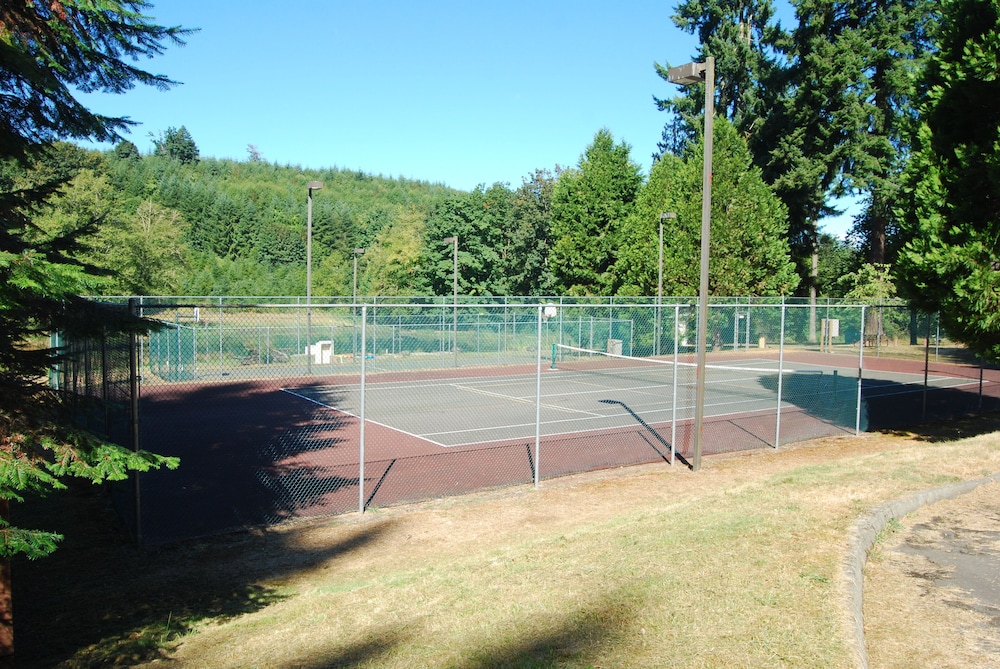 Paradise RV Campground - photo 11