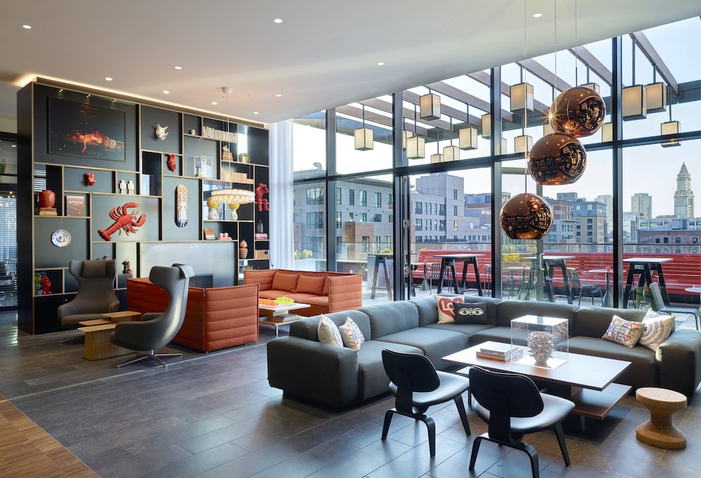 CitizenM Boston North Station Hotel - photo 17