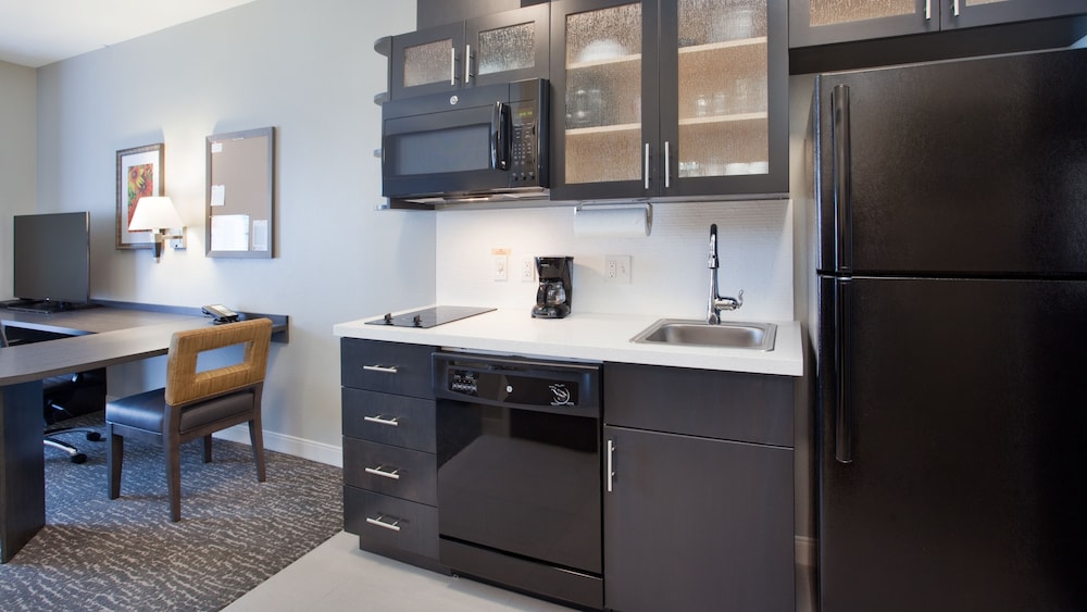 Candlewood Suites Grand Island by IHG - photo 11