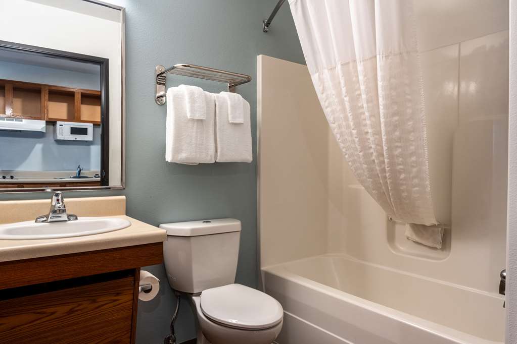 WoodSpring Suites Augusta Fort Eisenhower - photo 23