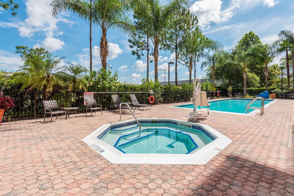 Hampton Inn & Suites Orlando South Lake Buena Vista - photo 39