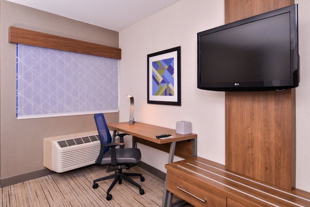 Holiday Inn Express Walnut Creek by IHG - photo 13