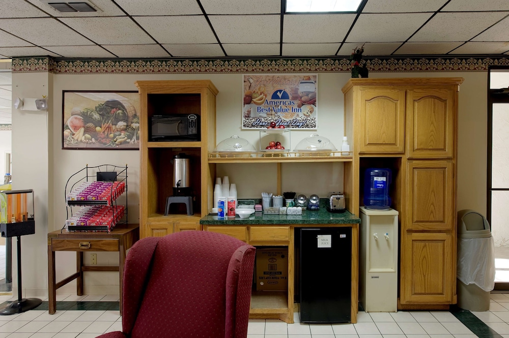 Americas Best Value Inn Bowie - photo 22