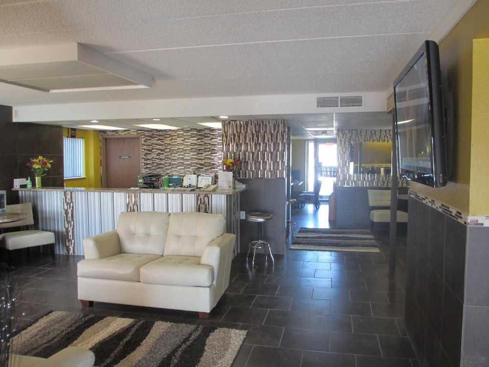 Riverside Suites - photo 8