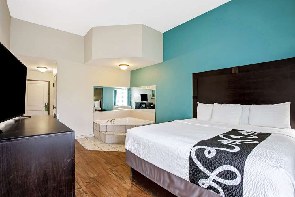 La Quinta Inn & Suites by Wyndham PCB Pier Park area - photo 21