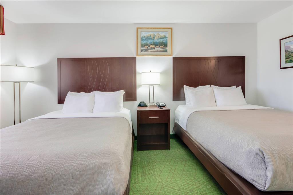 Quality Inn Belgrade Bozeman Yellowstone Airport - photo 11