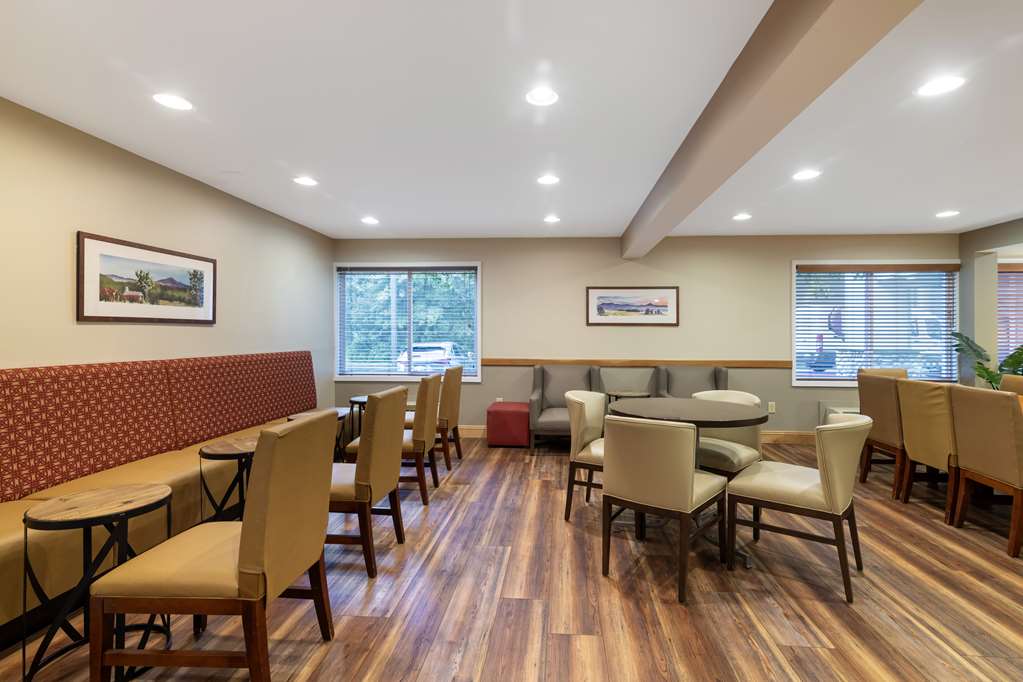 Best Western Plus Windjammer Inn & Conference Center - photo 60